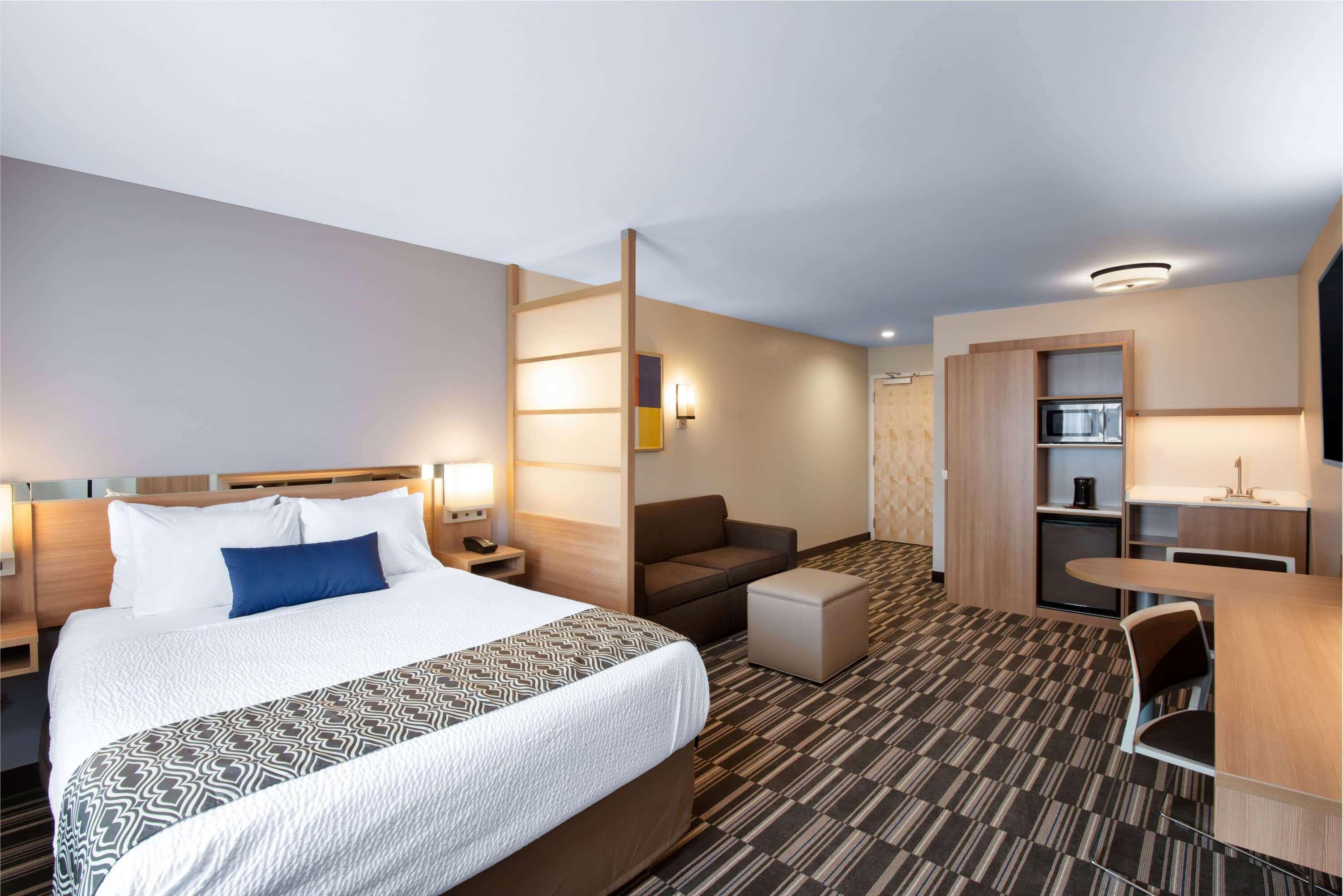 Microtel Inn & Suites By Wyndham Farmington Buitenkant foto