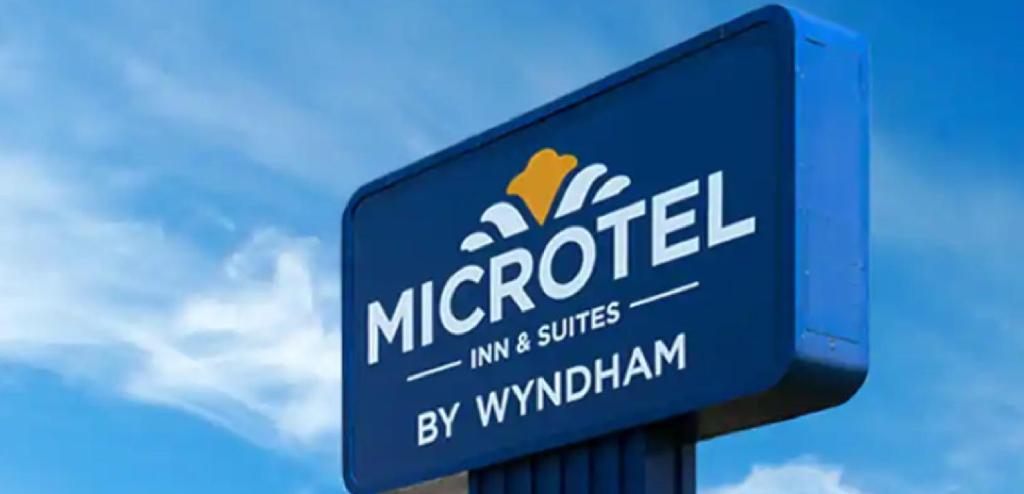 Microtel Inn & Suites By Wyndham Farmington Buitenkant foto